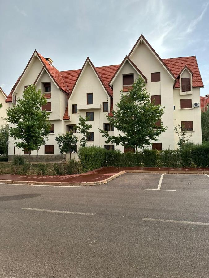 Ifrane Apartment With Swimming Pool エクステリア 写真