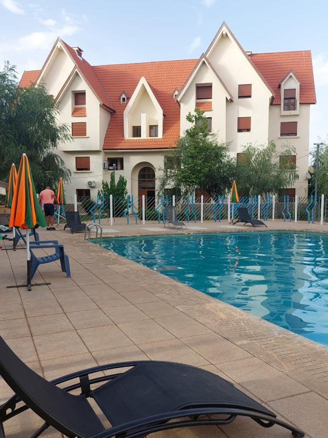 Ifrane Apartment With Swimming Pool エクステリア 写真